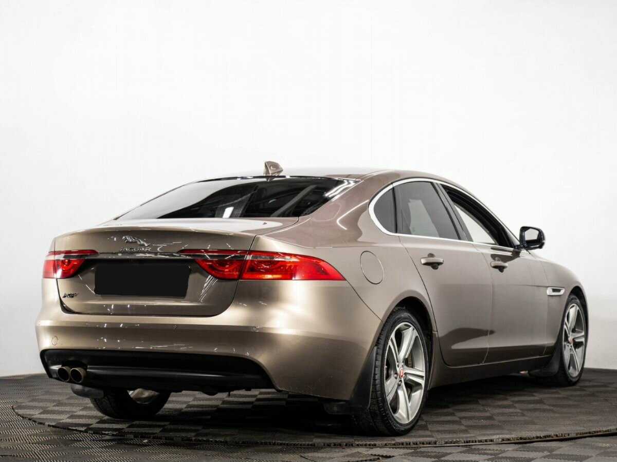 Jaguar XF