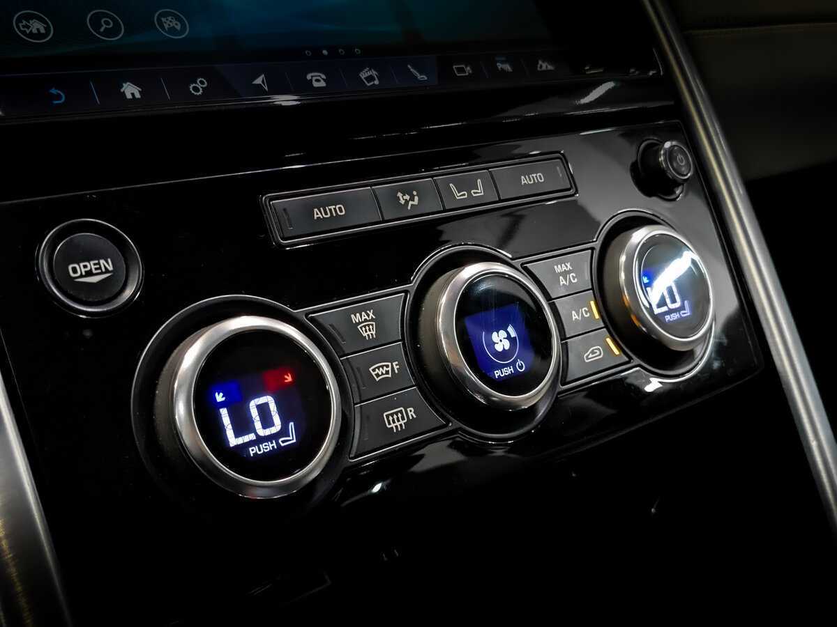 Land Rover Discovery 2018