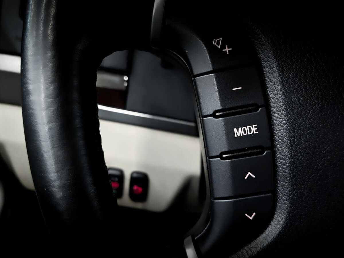 Mitsubishi Pajero 2020