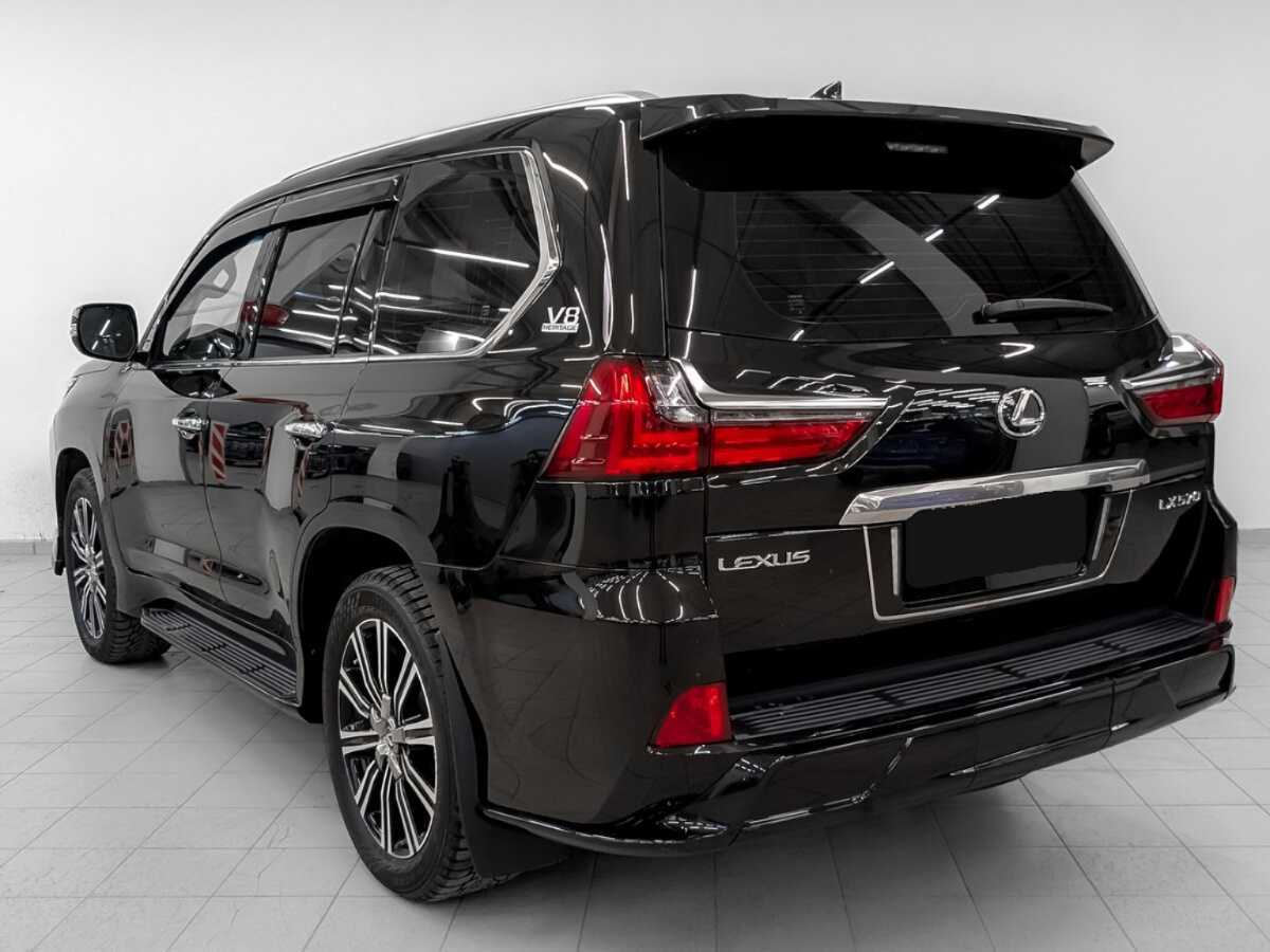 Lexus LX