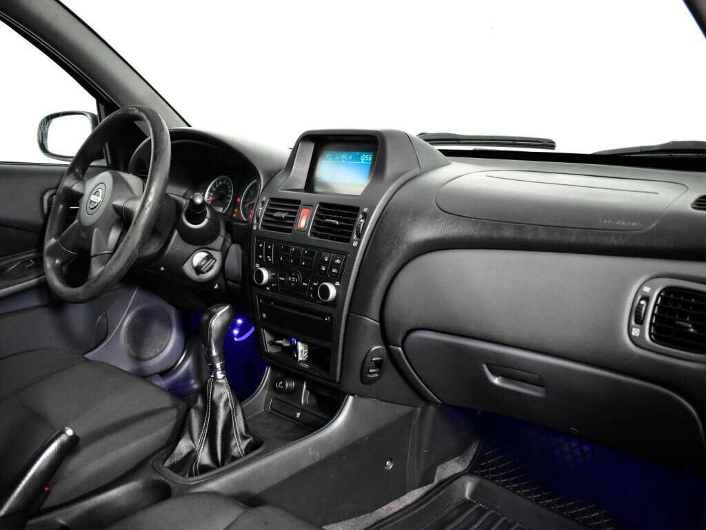 Nissan Almera 2006