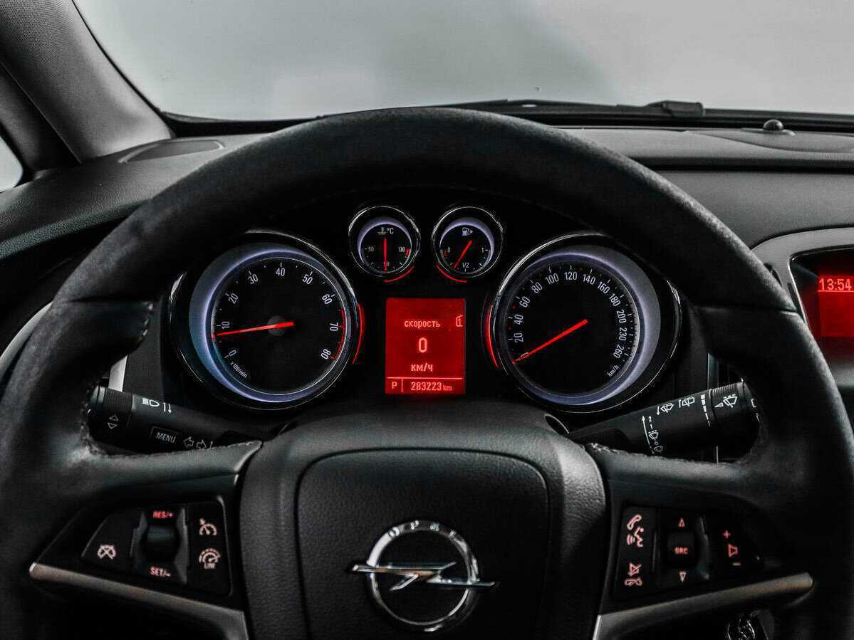 Opel Astra 2013