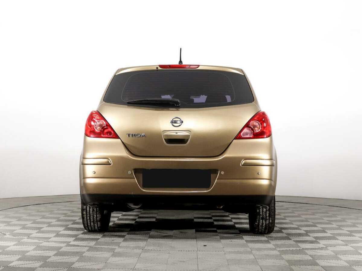 Nissan Tiida