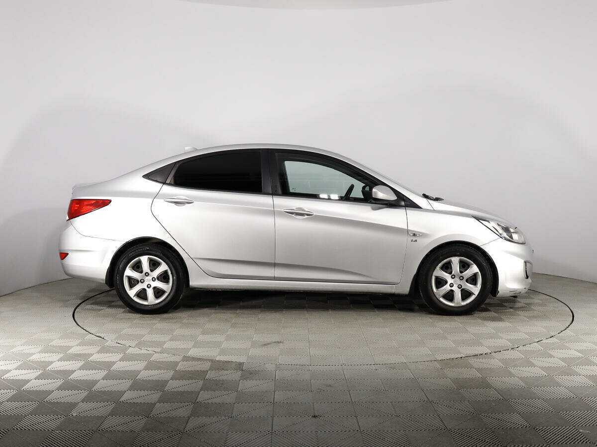 Hyundai Solaris 2012
