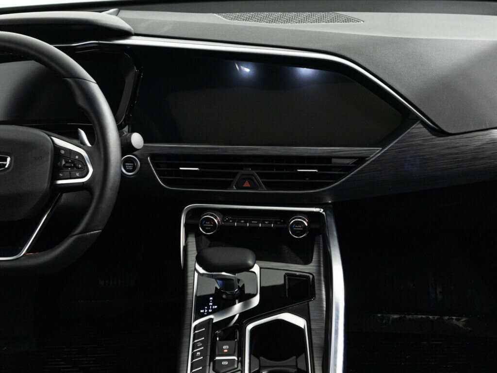 Geely Tugella 2023