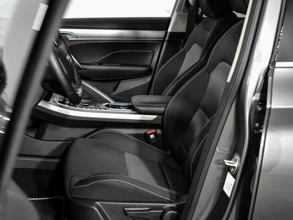 Geely Coolray 2022
