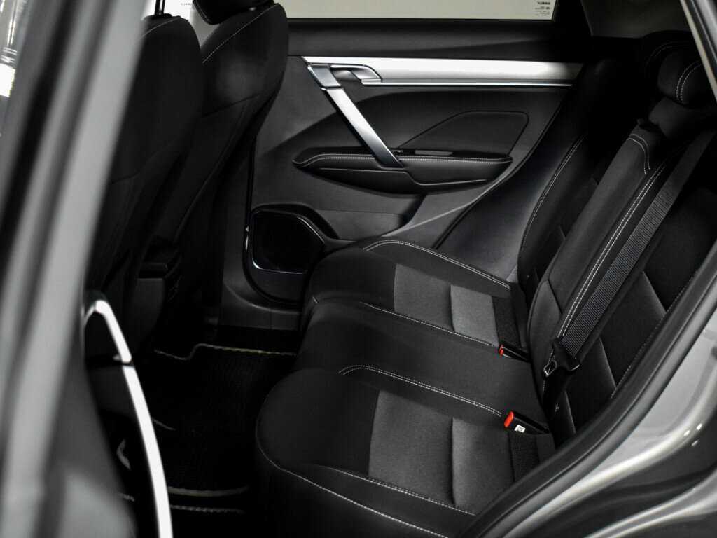Geely Coolray 2022