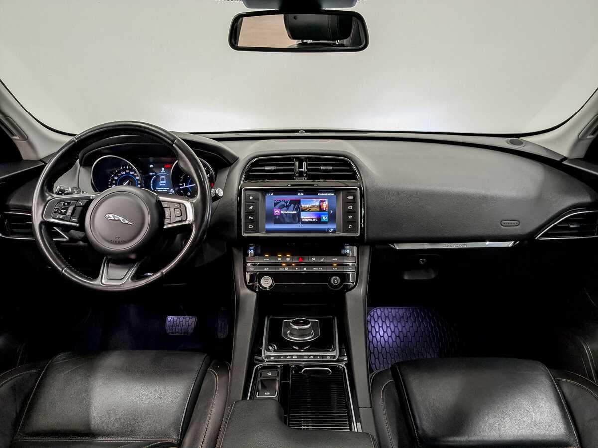 Jaguar F-Pace 2017