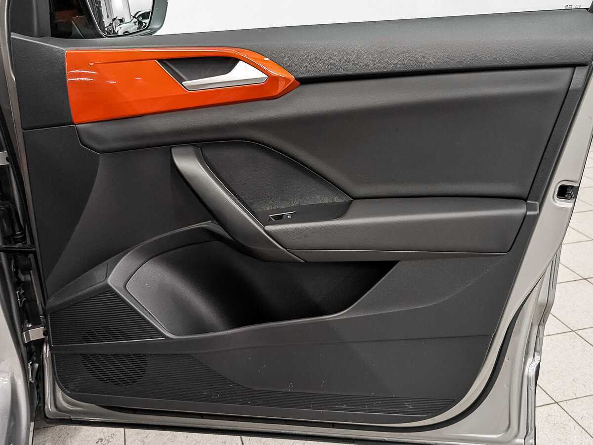 Volkswagen Taos 2021