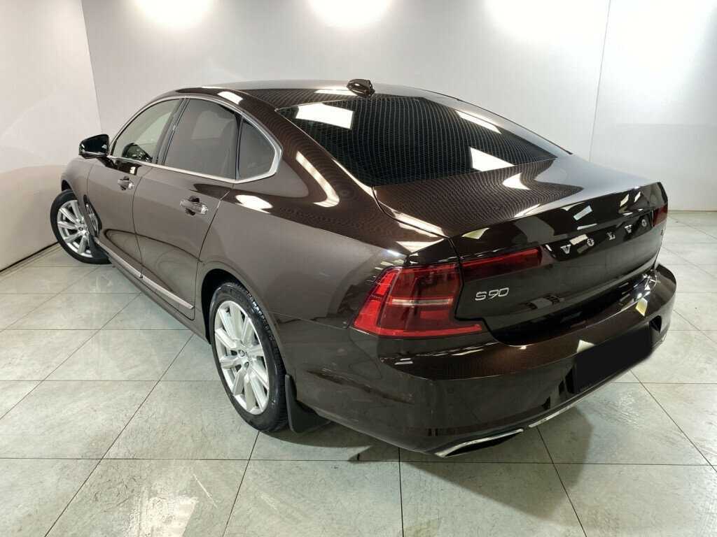 Volvo S90