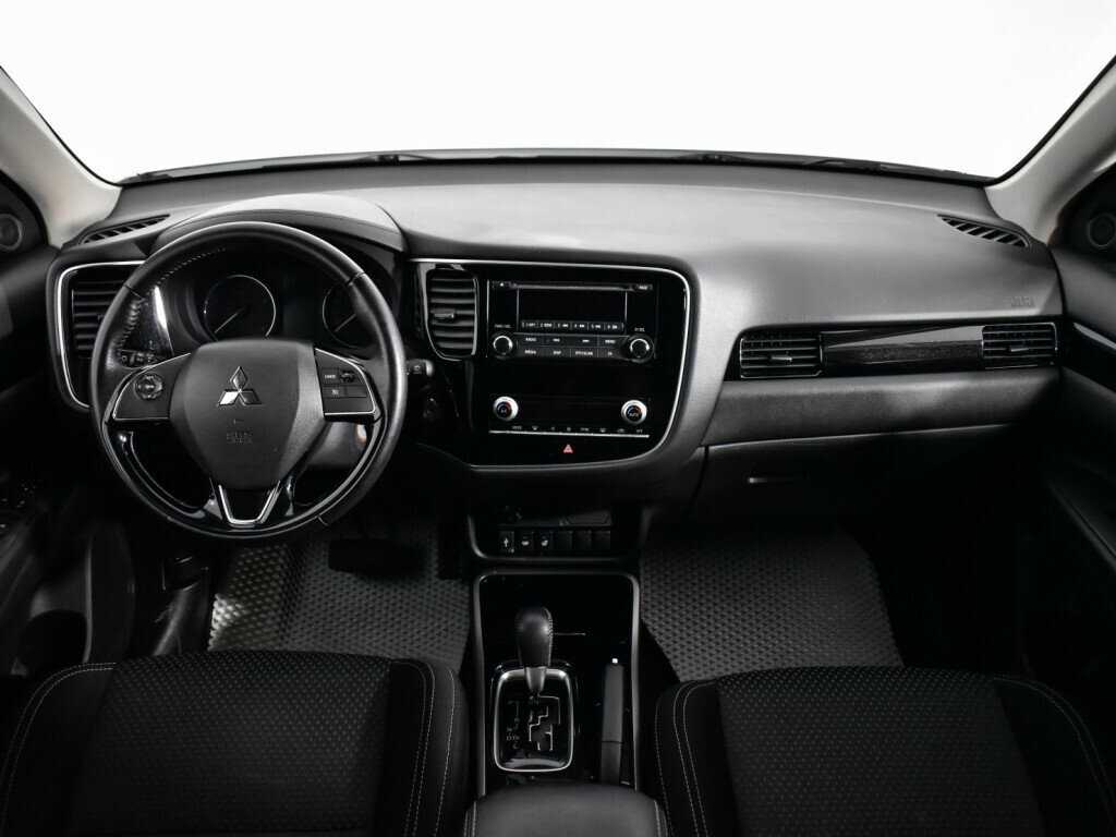 Mitsubishi Outlander 2020