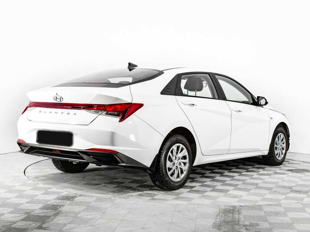 Hyundai Elantra 2021