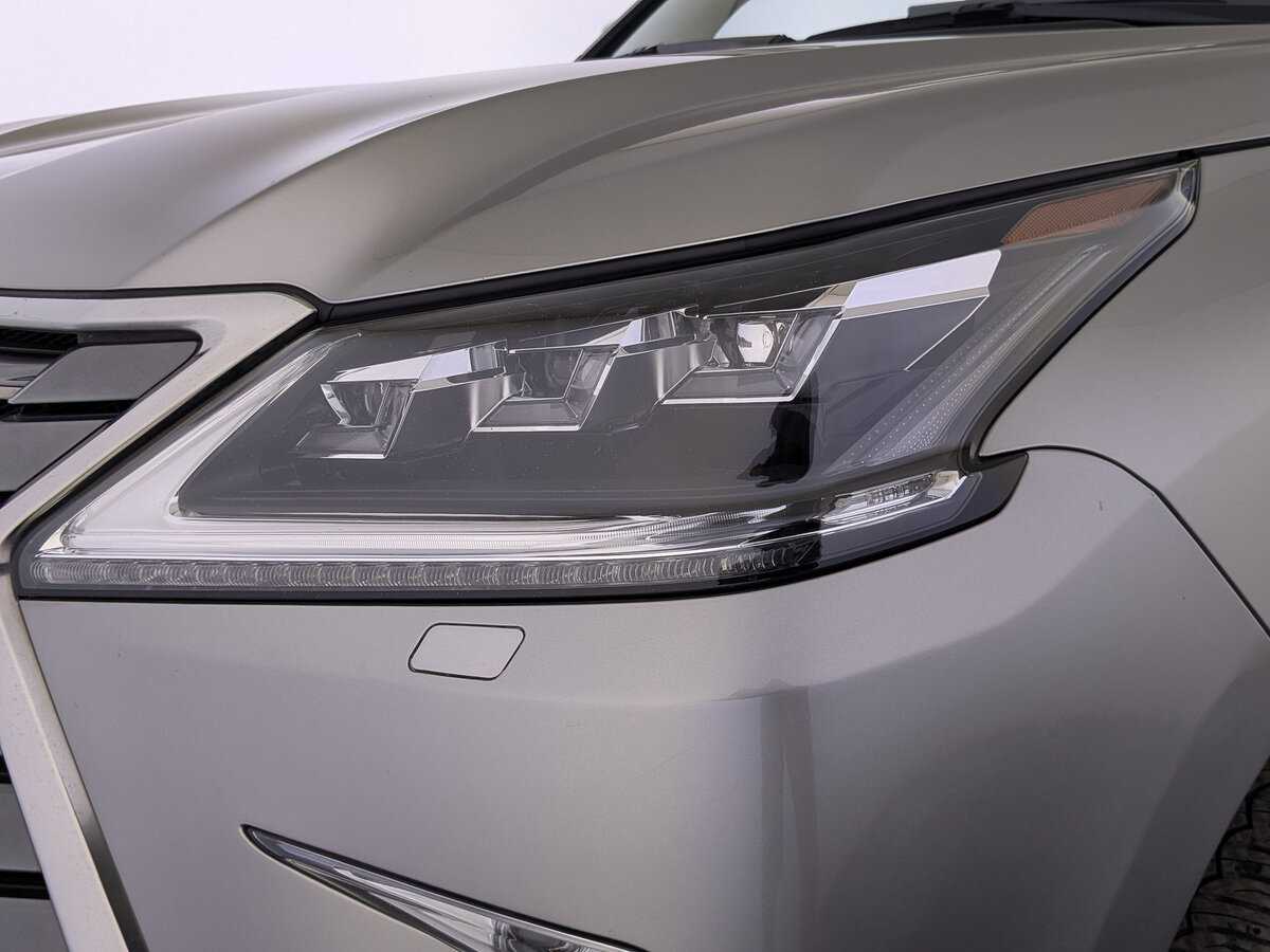 Lexus LX 2016