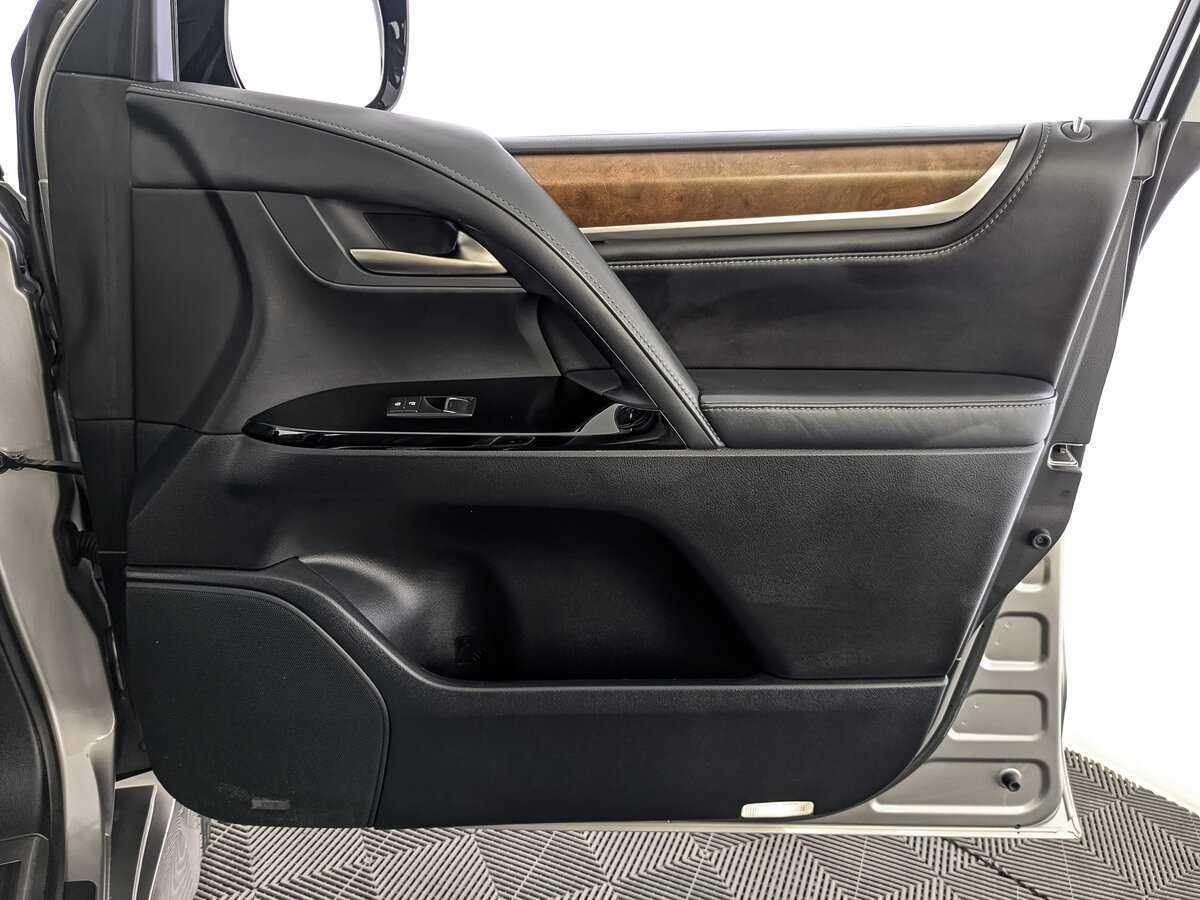 Lexus LX 2016