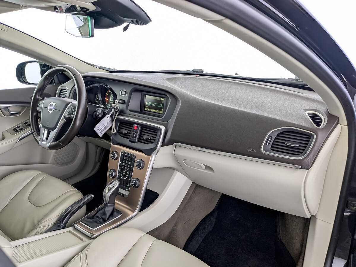 Volvo V40 2013