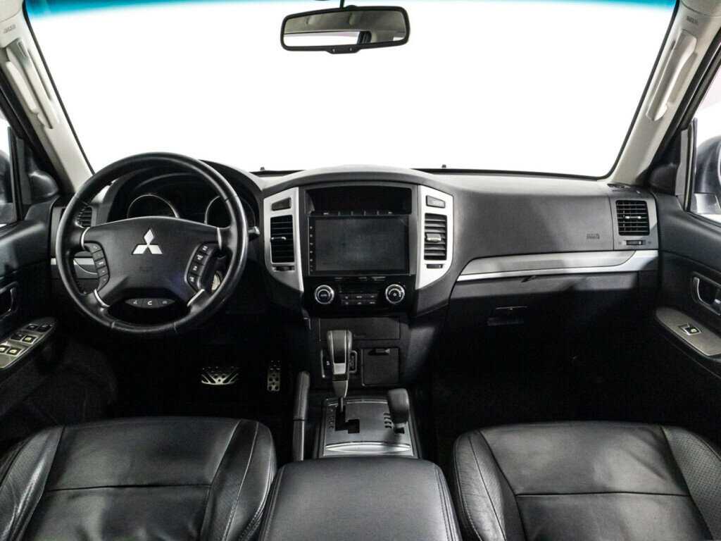 Mitsubishi Pajero 2011