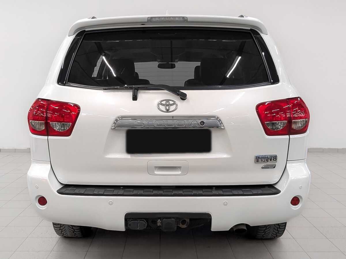 Toyota Sequoia