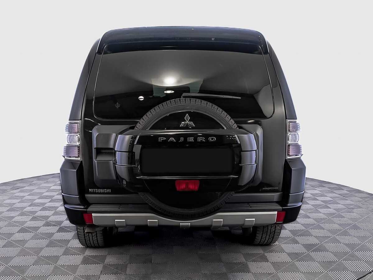 Mitsubishi Pajero 2013
