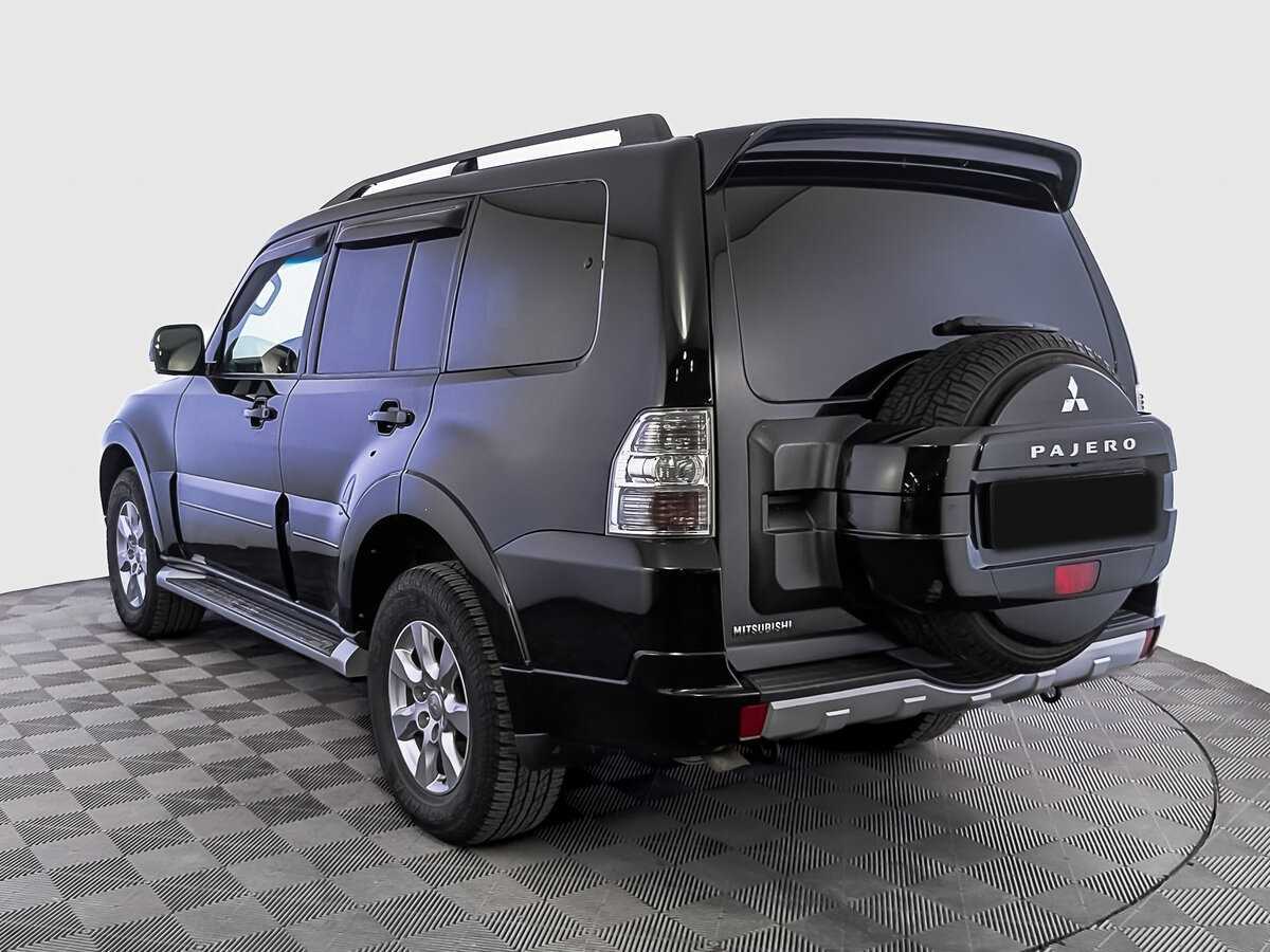 Mitsubishi Pajero 2013