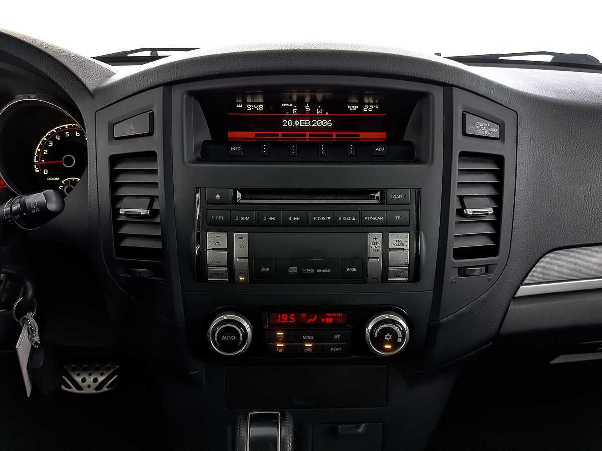 Mitsubishi Pajero 2013