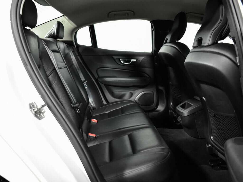 Volvo S60 2021