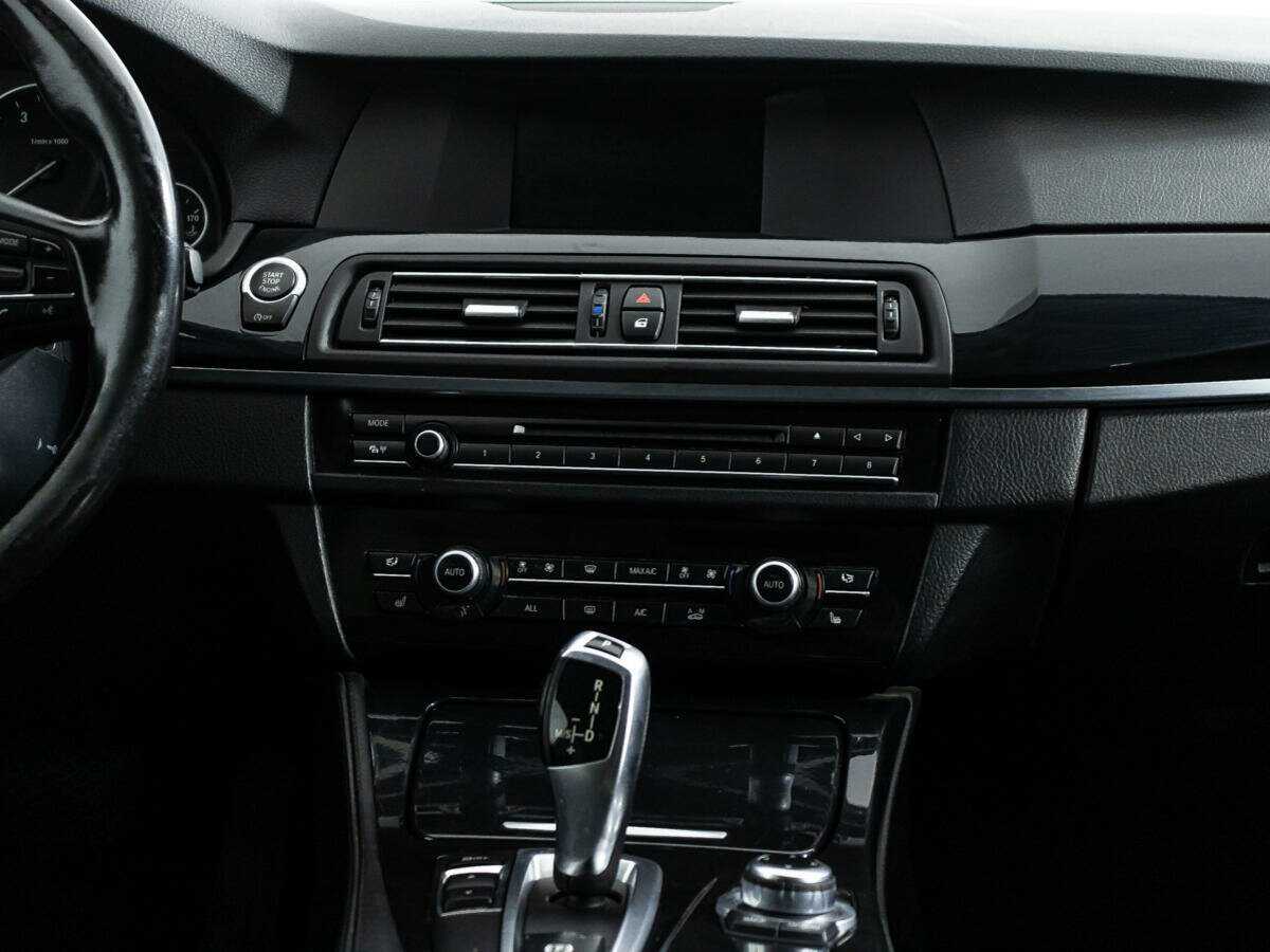 BMW 5 серии 2012