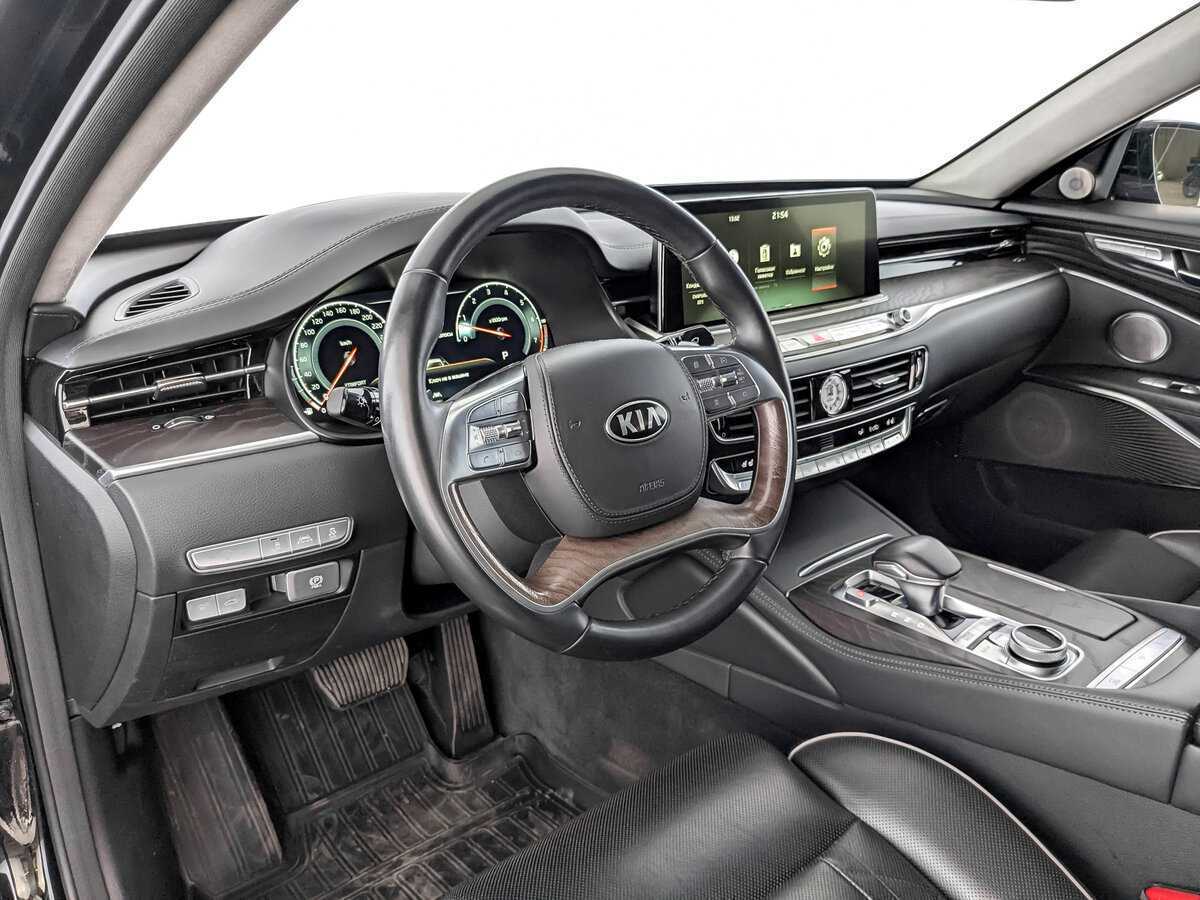 Kia K900 2019