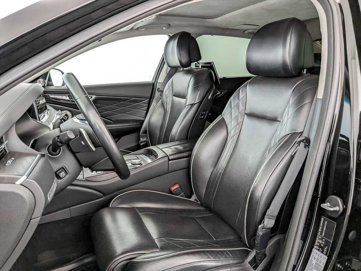 Kia K900 2019