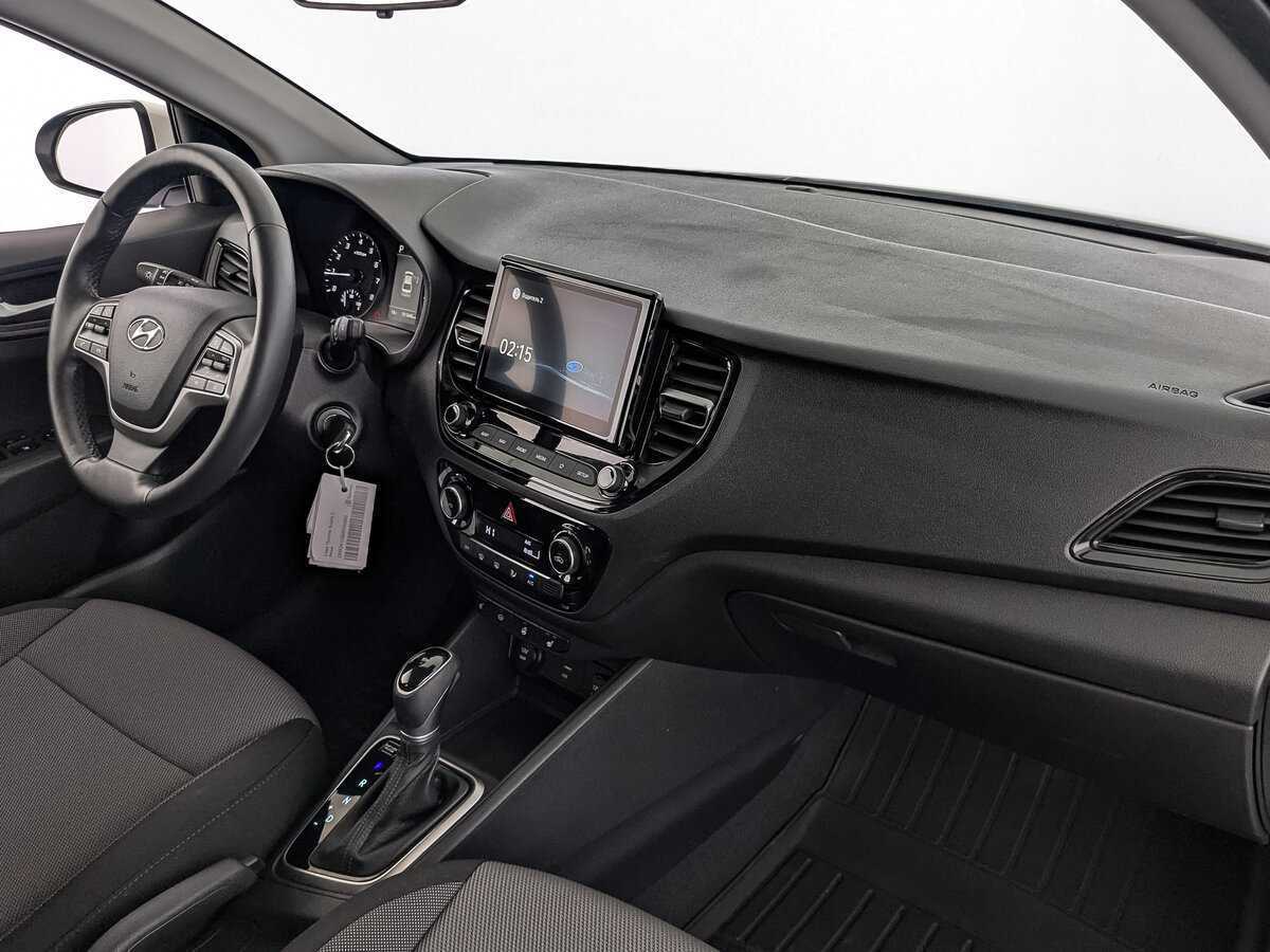 Hyundai Solaris 2021