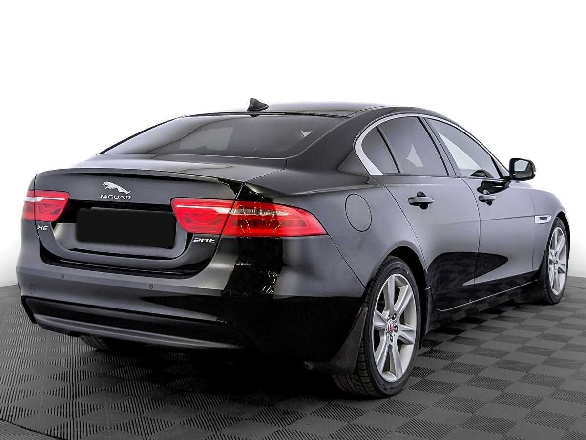Jaguar XE
