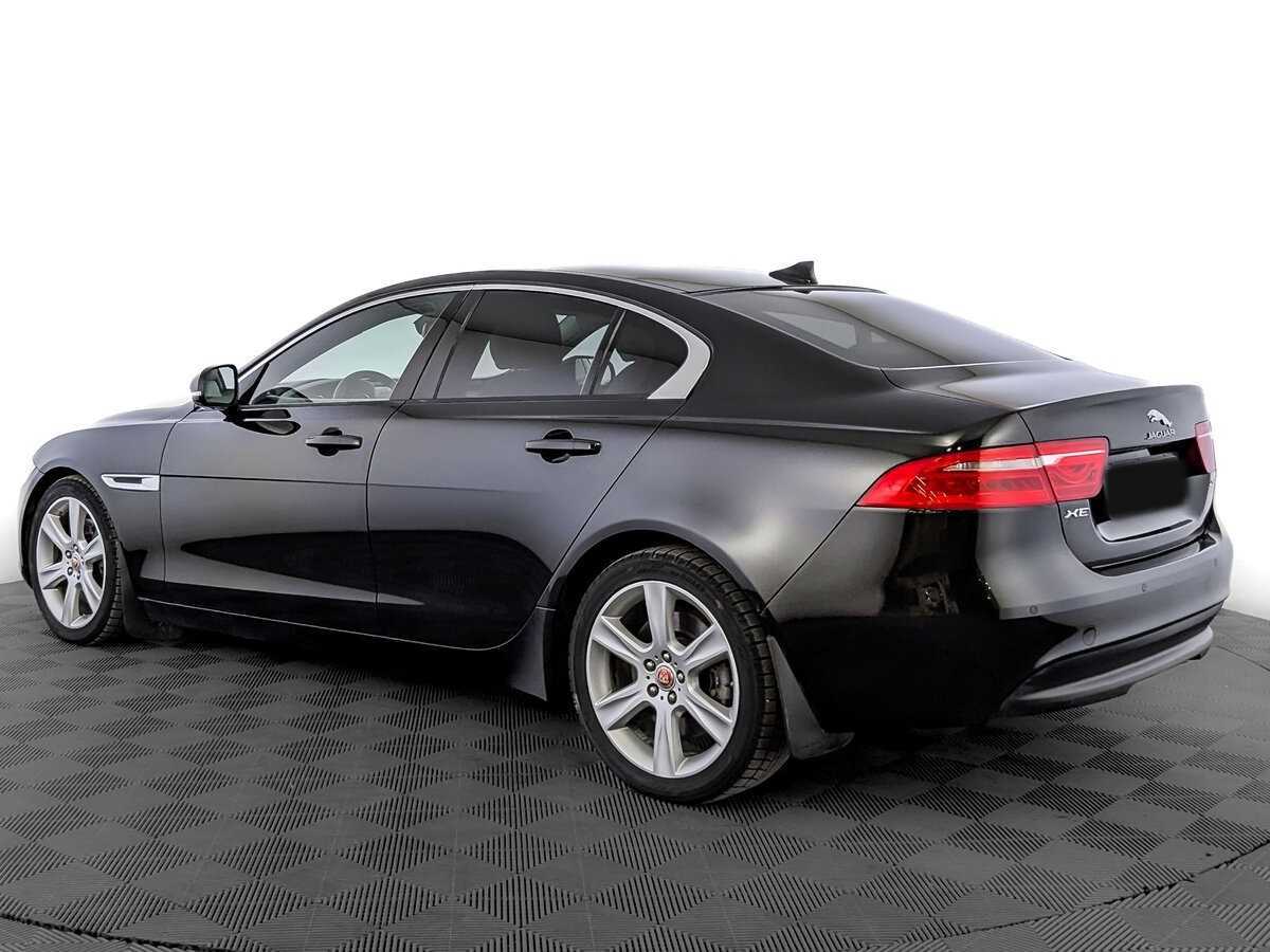 Jaguar XE