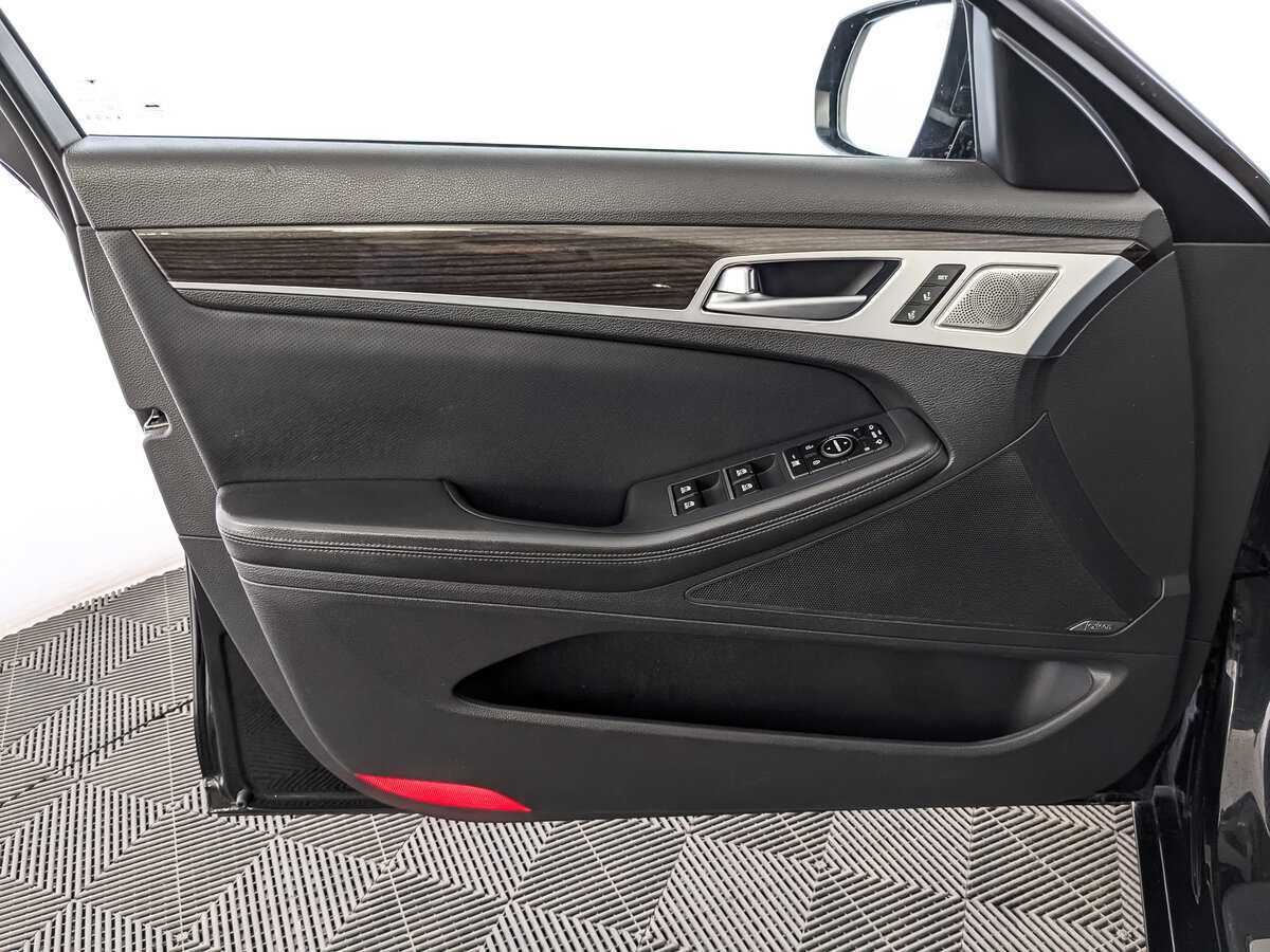 Genesis G80 2019