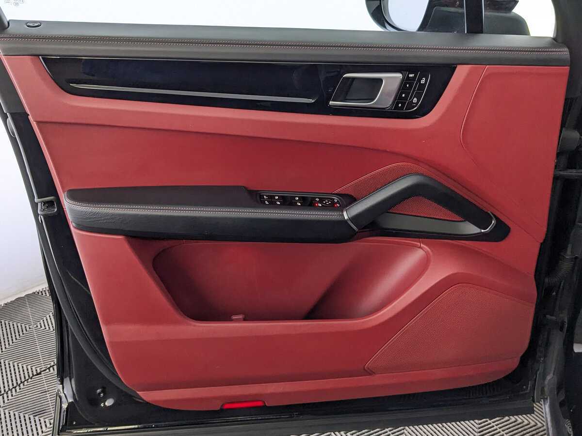 Porsche Cayenne 2020