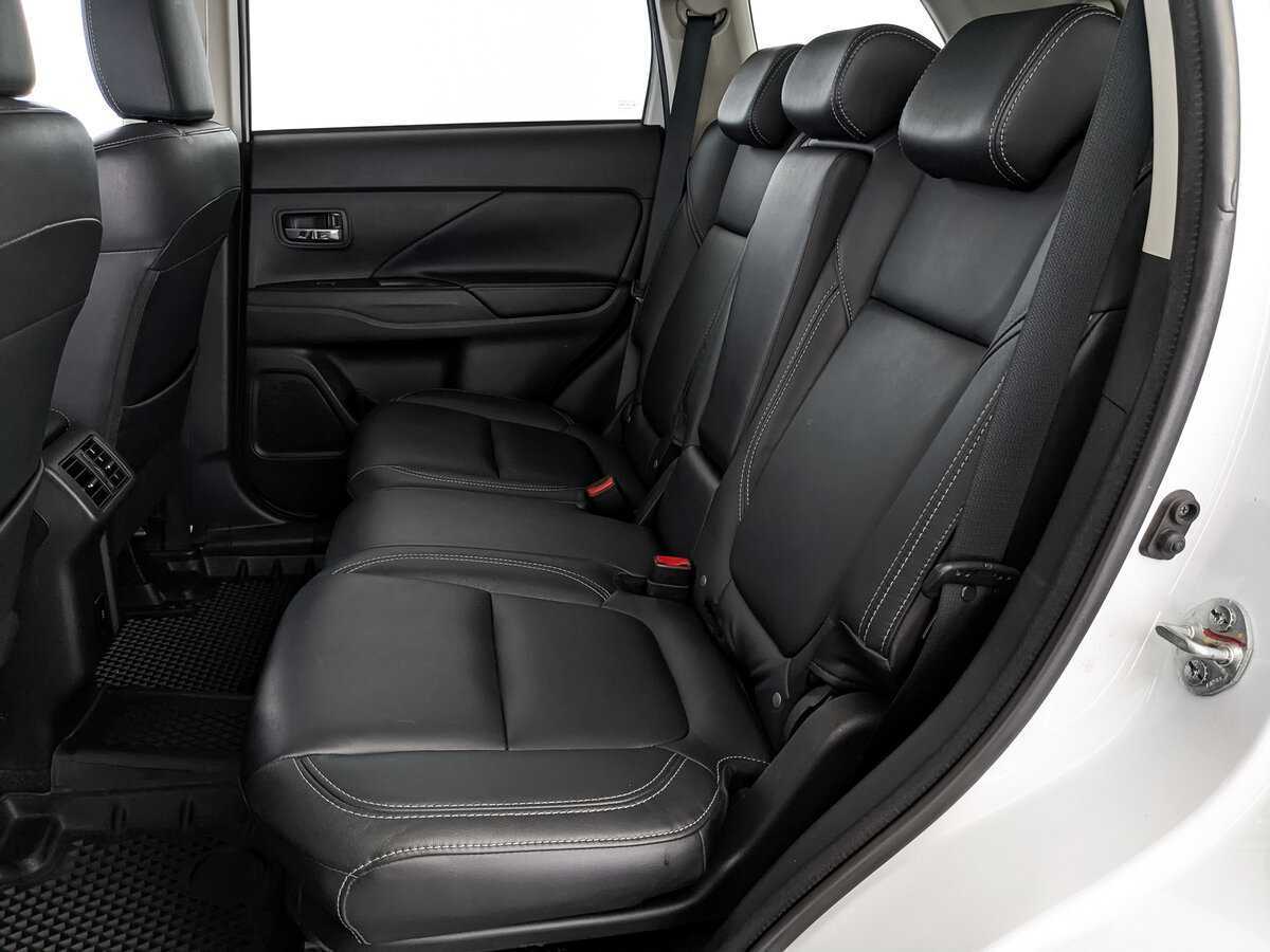 Mitsubishi Outlander 2021
