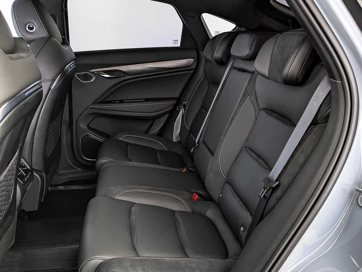 Geely Tugella 2023
