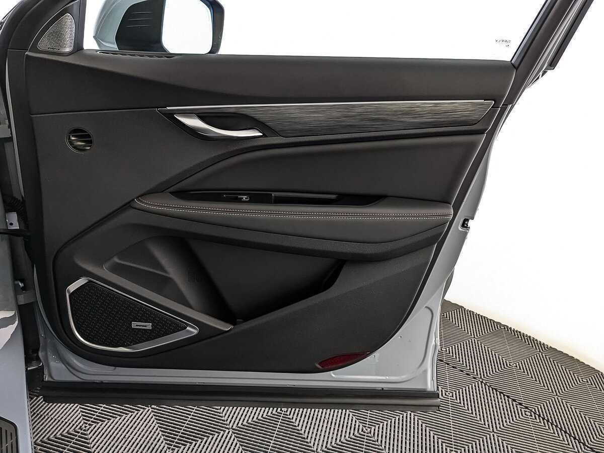 Geely Tugella 2023