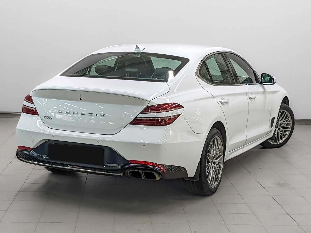 Genesis G70