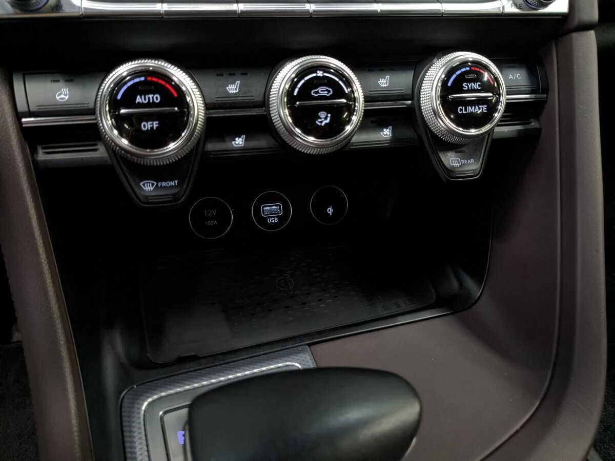 Genesis G70 2021