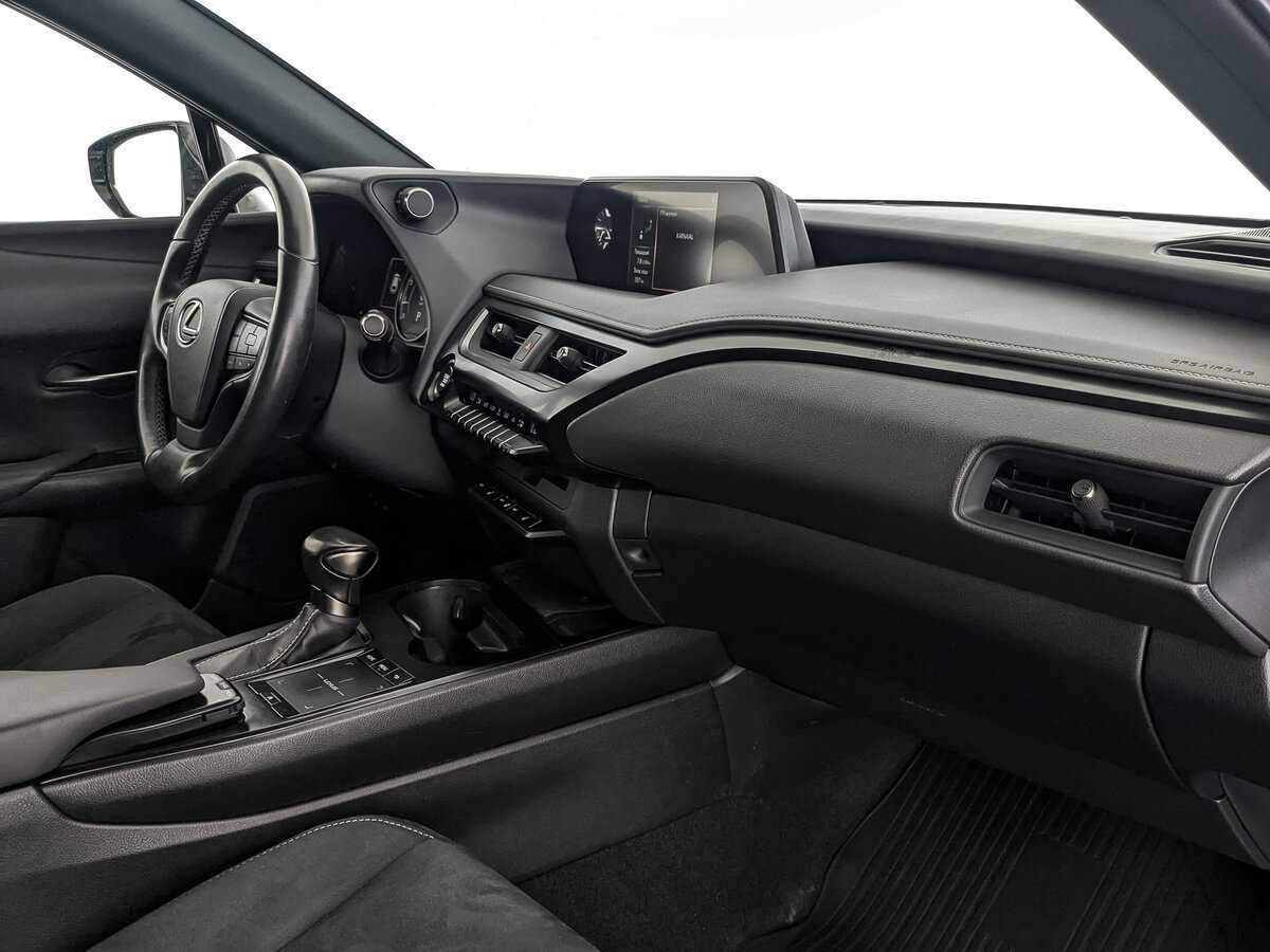 Lexus UX 2020