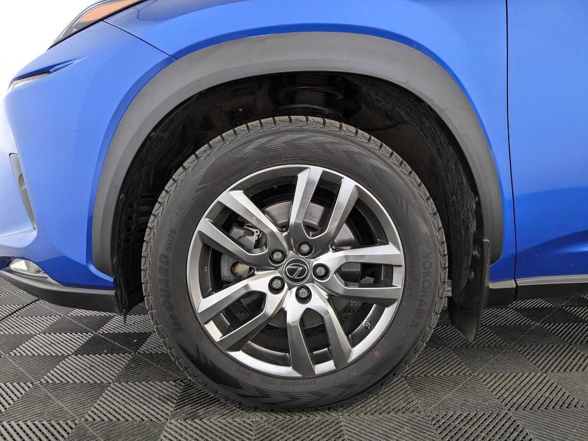 Lexus NX 2019