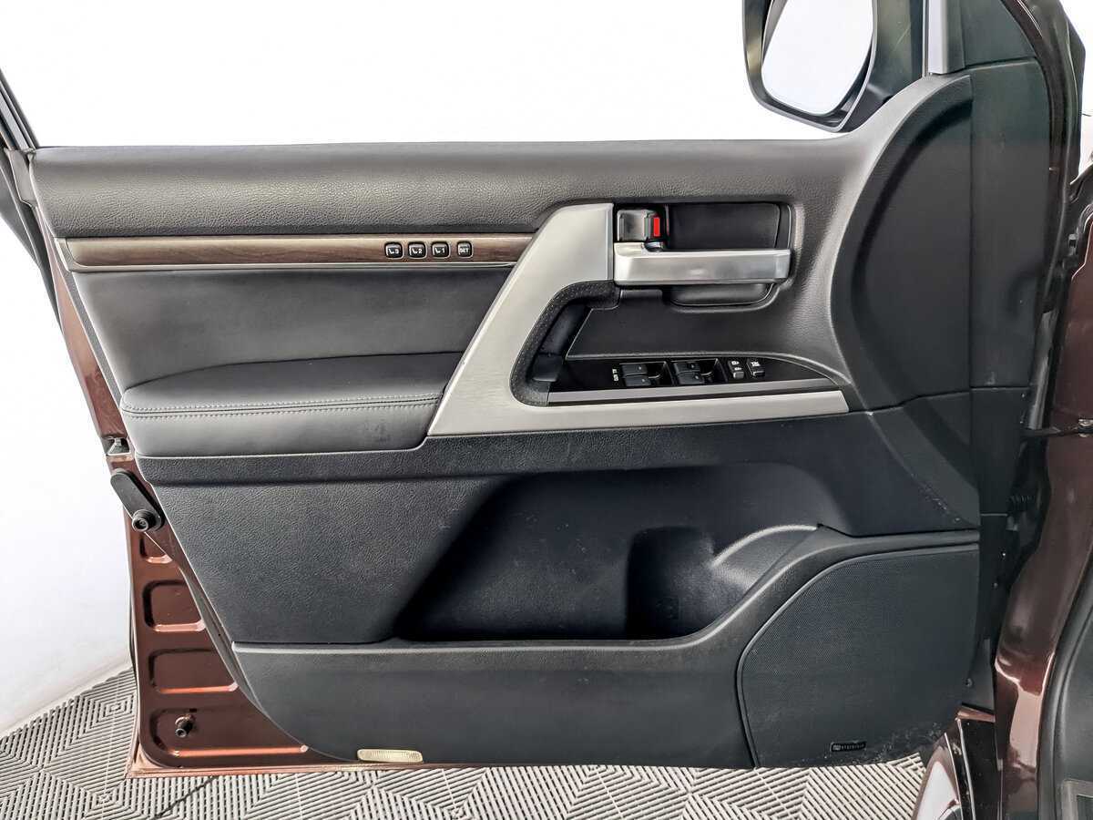 Toyota Land Cruiser 2018