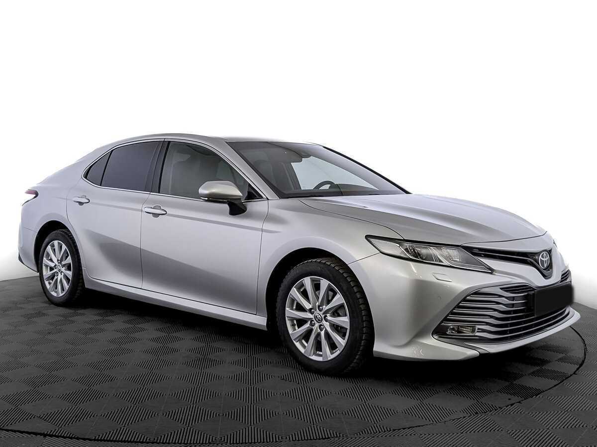 Toyota Camry 2019