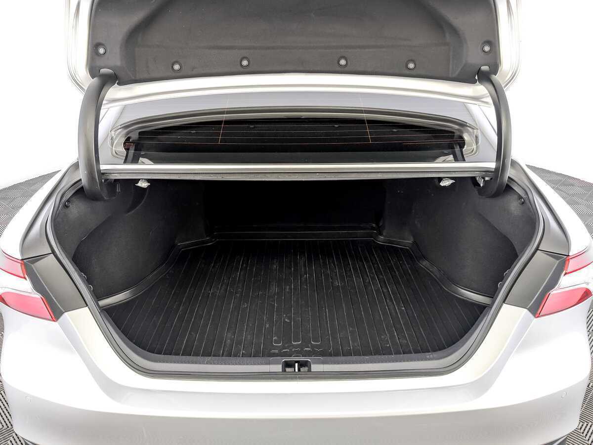 Toyota Camry 2019