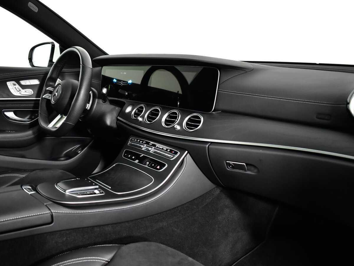 Mercedes-Benz E-Класс 2021