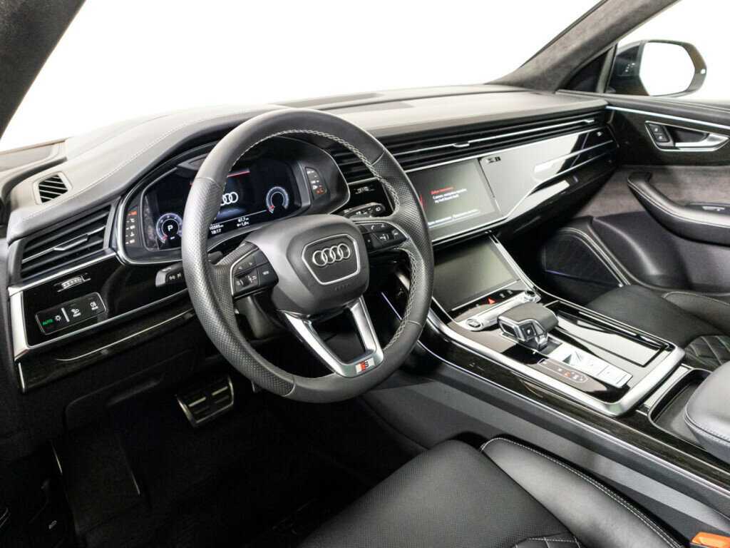 Audi Q8 2021