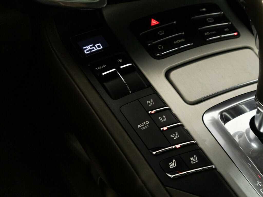 Porsche Cayenne 2010