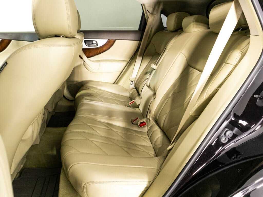 Infiniti FX 2012