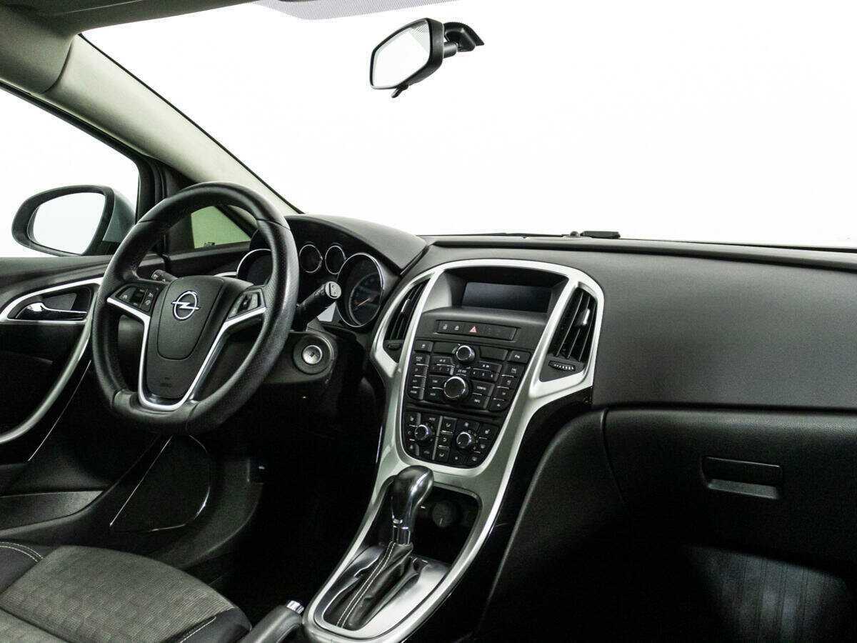 Opel Astra 2013