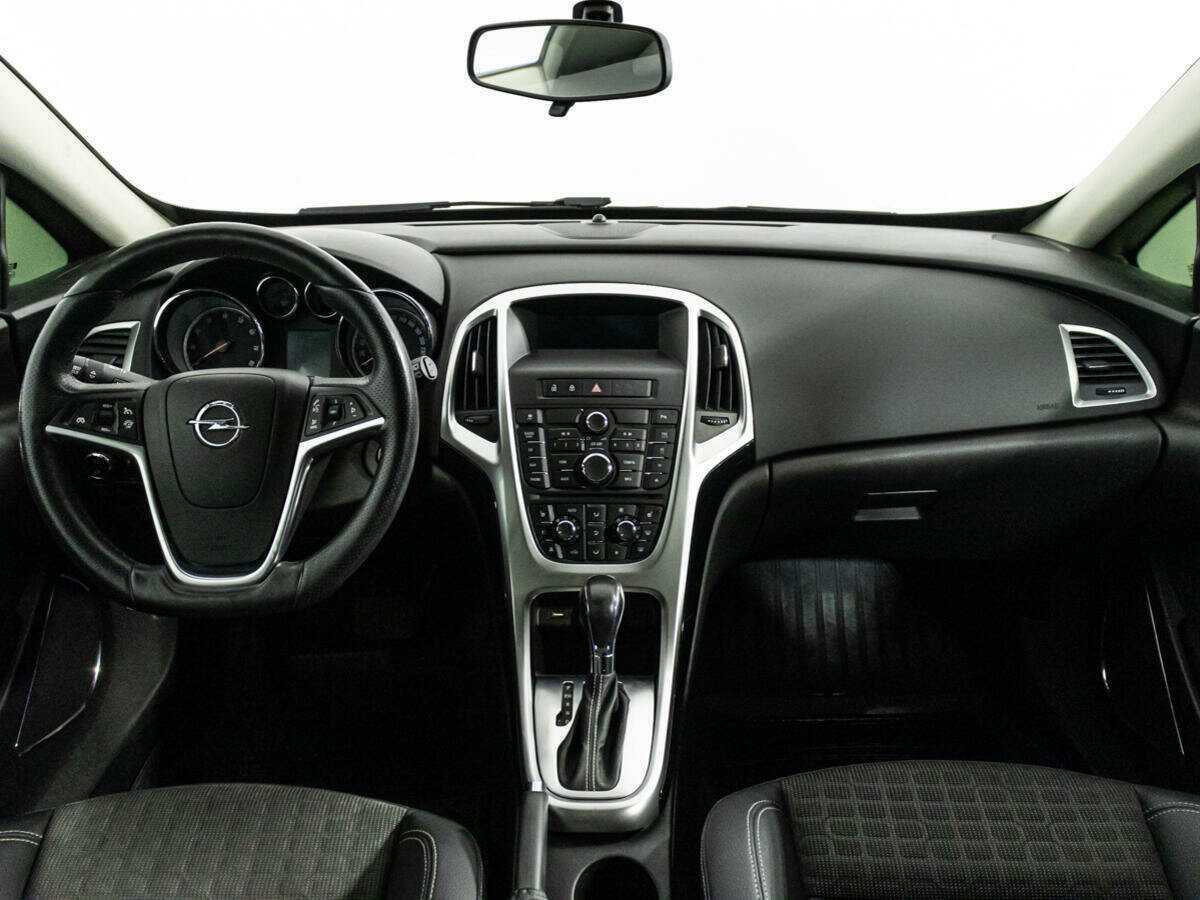 Opel Astra 2013