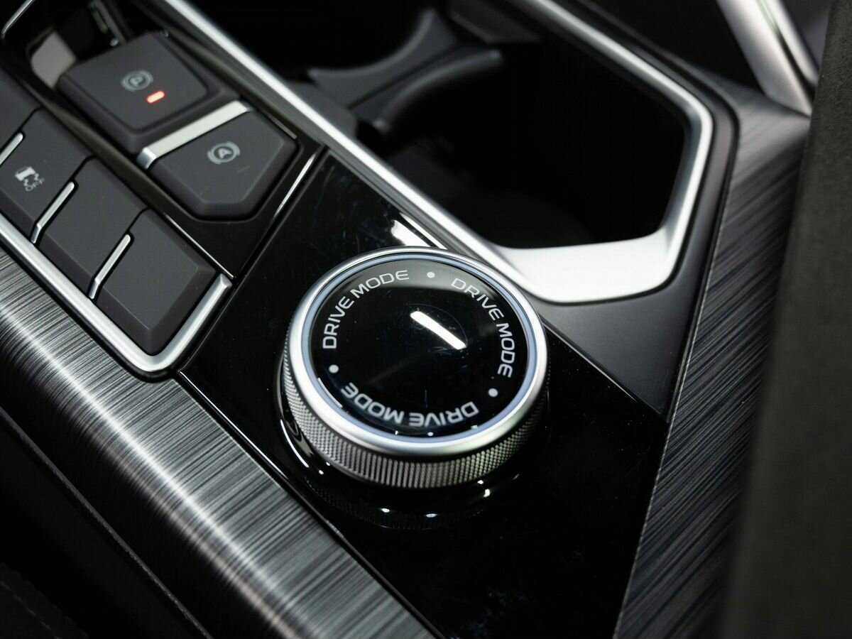 Geely Tugella 2023